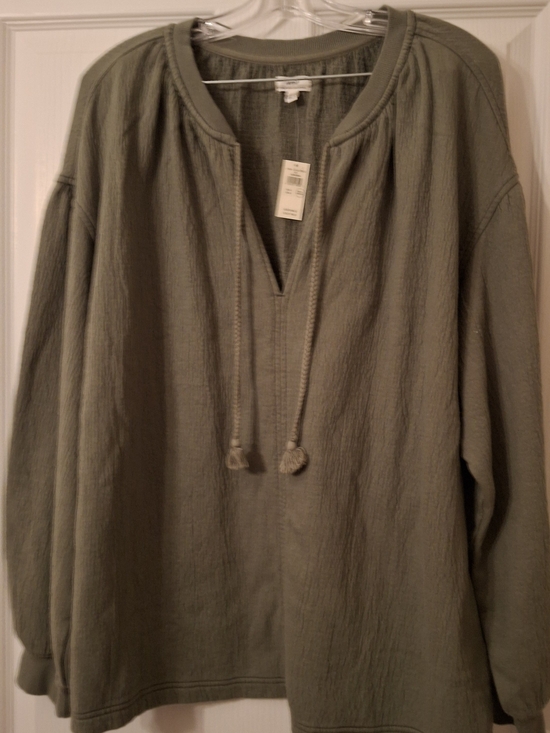 aerie Tops - NWT Aerie Olive Green Pullover Top